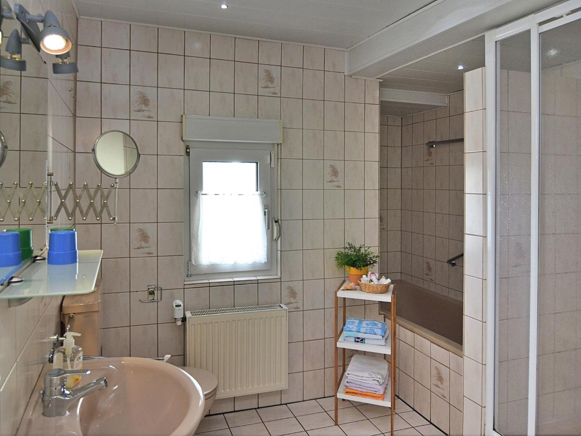 Luxurious Apartment In Medebach Near Public Pool エクステリア 写真
