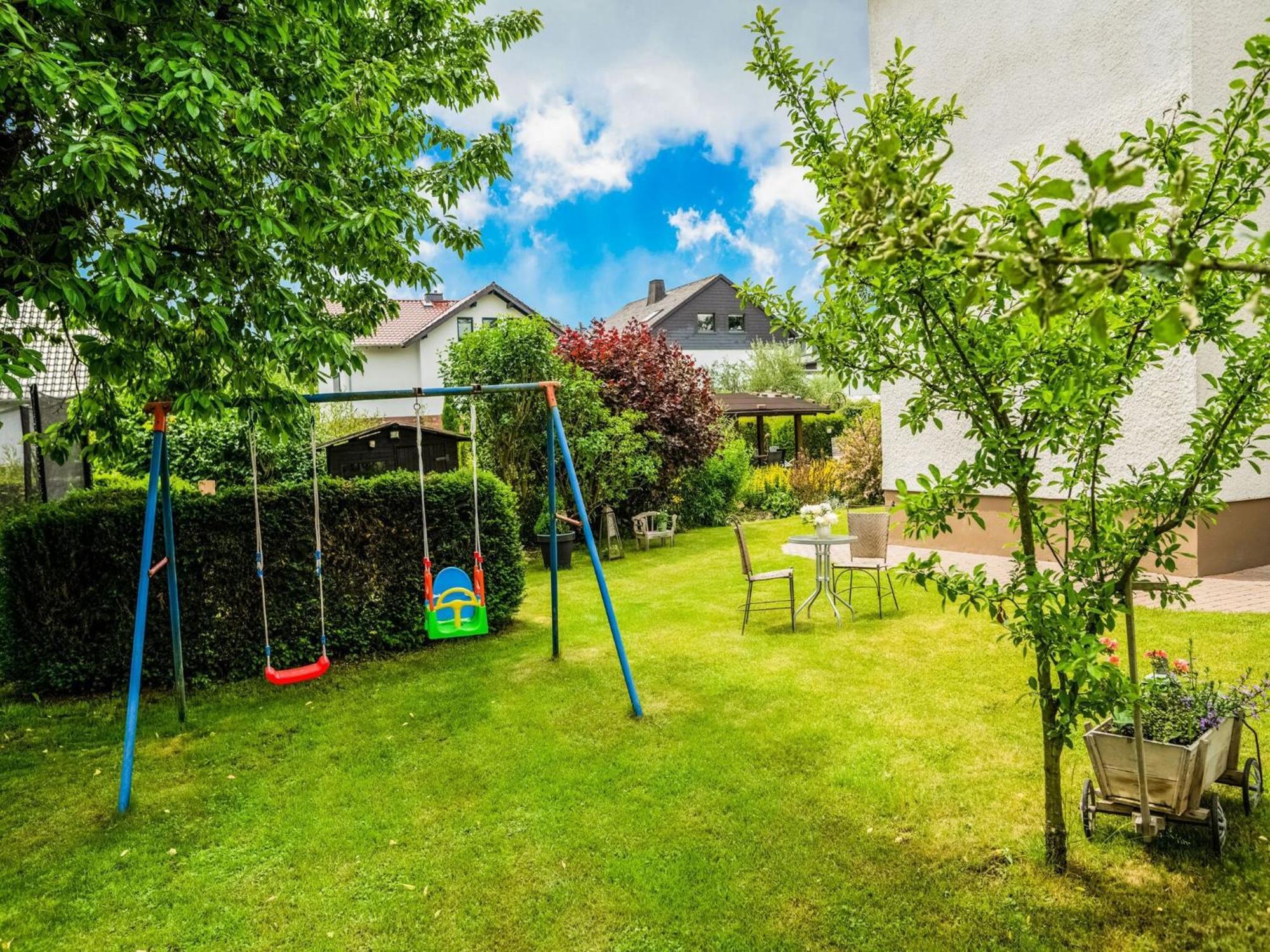 Luxurious Apartment In Medebach Near Public Pool エクステリア 写真