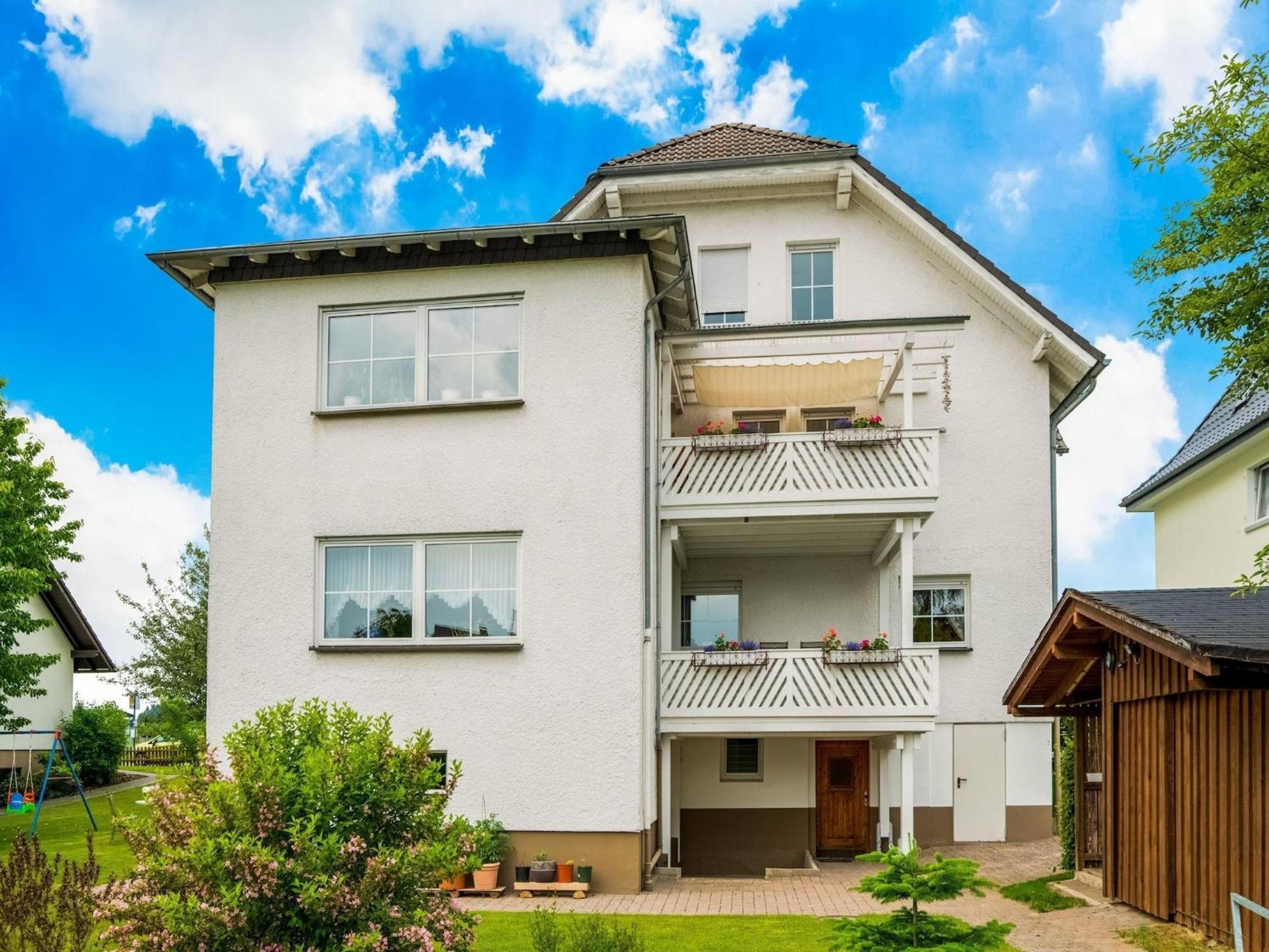 Luxurious Apartment In Medebach Near Public Pool エクステリア 写真