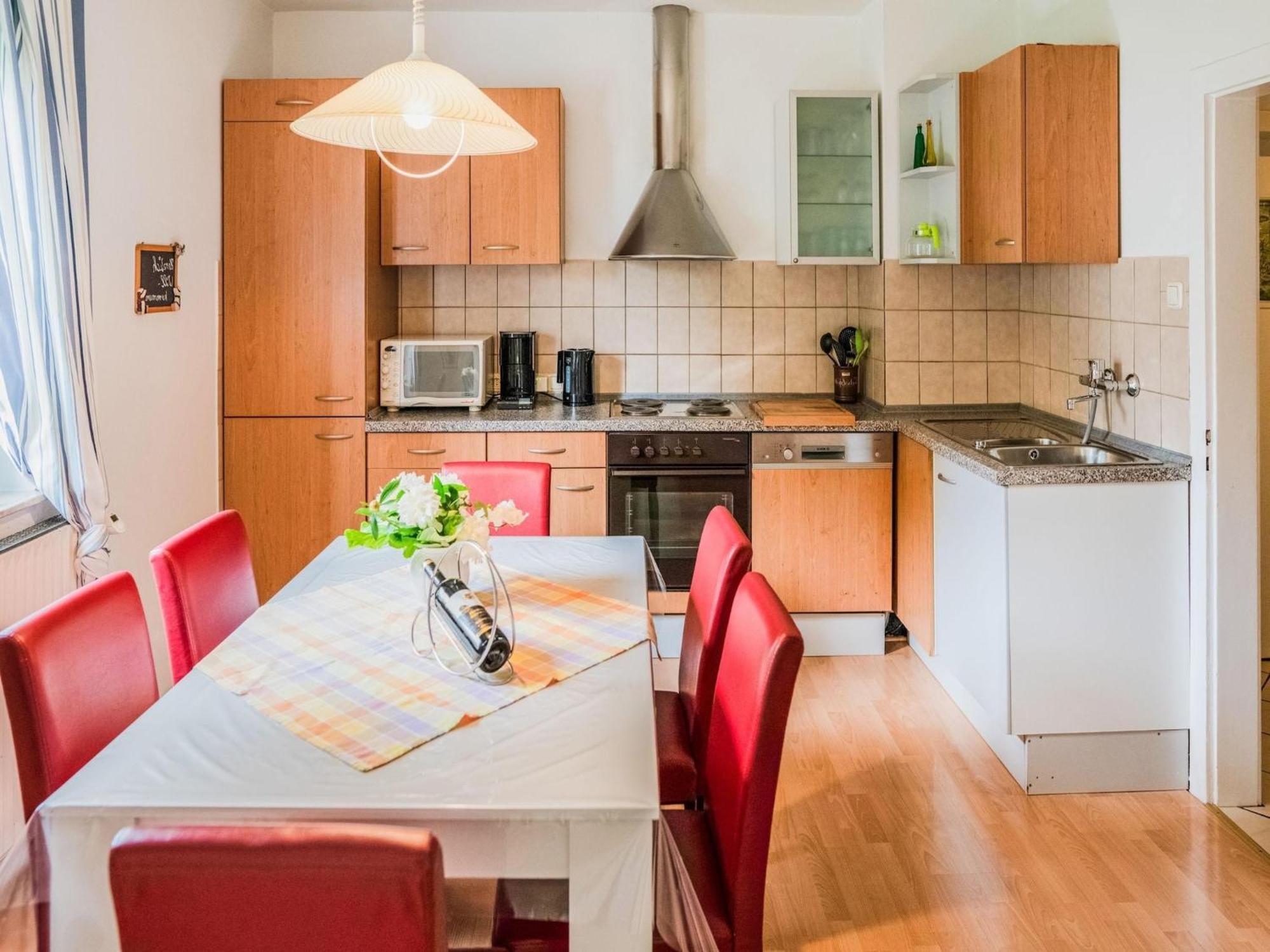 Luxurious Apartment In Medebach Near Public Pool エクステリア 写真
