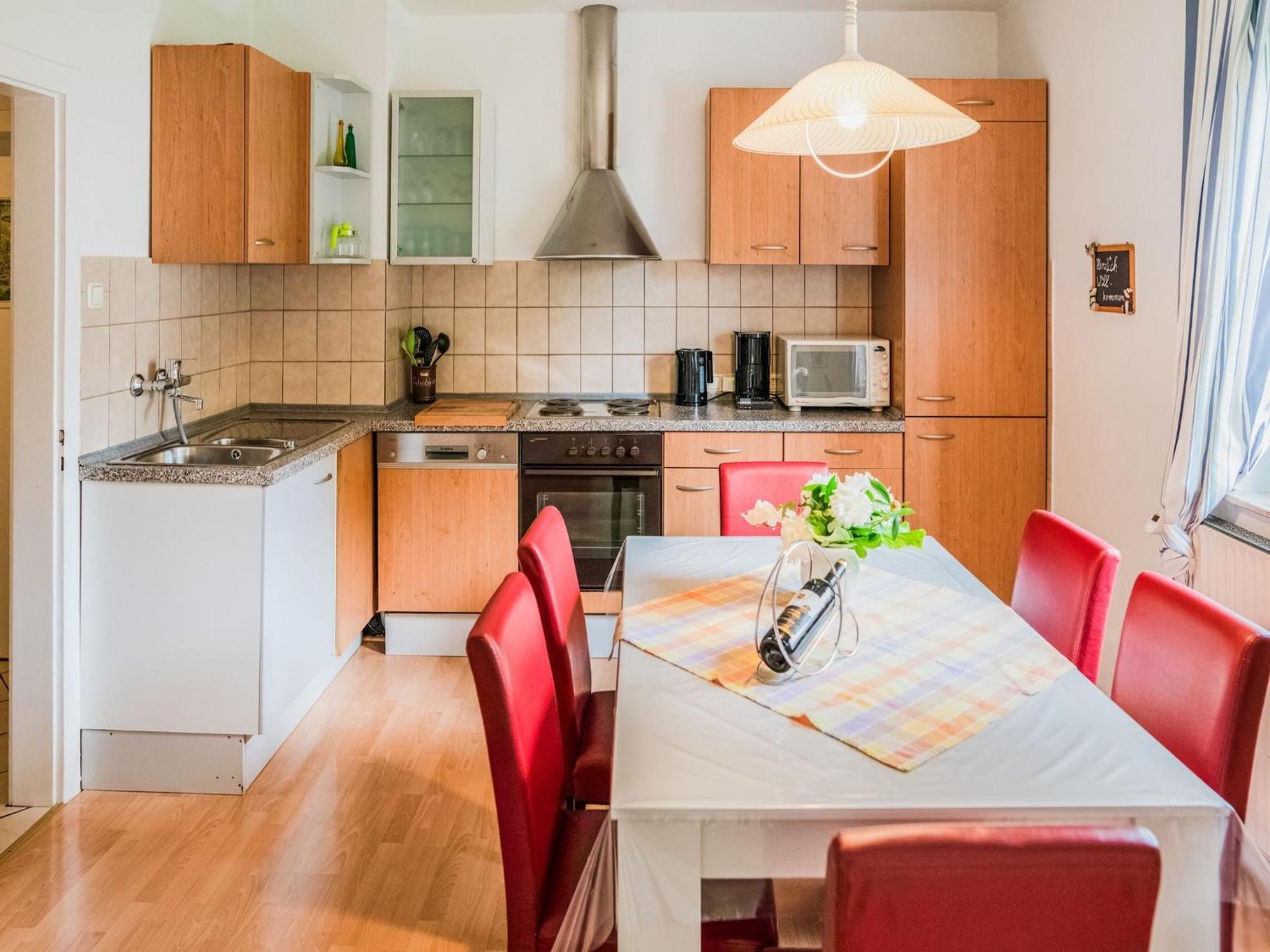 Luxurious Apartment In Medebach Near Public Pool エクステリア 写真